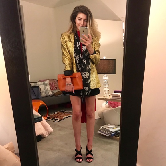 Meet your Posher, Lily - Picture 5 of 5